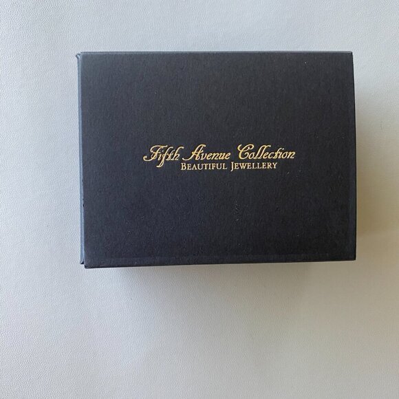 FAC Olive Green Crystal Necklace & Earrings Set NWT - Picture 8 of 9